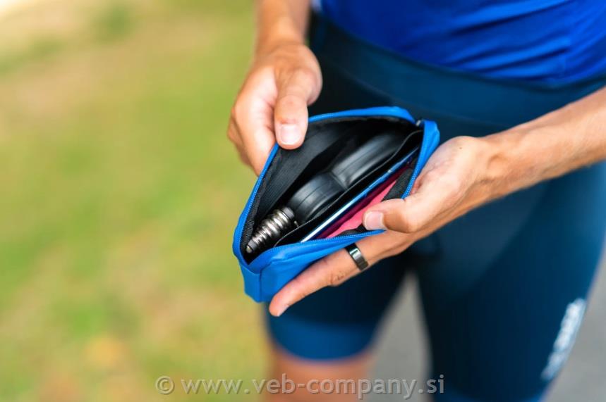 Torbica THE PACK Essentials Case