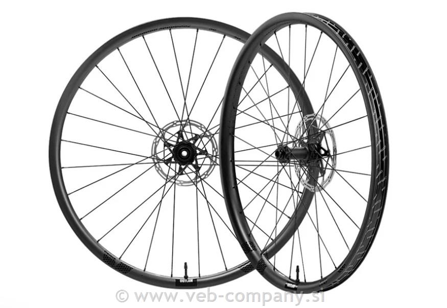 Obročniki FFWD OUTLAW TLR Disc