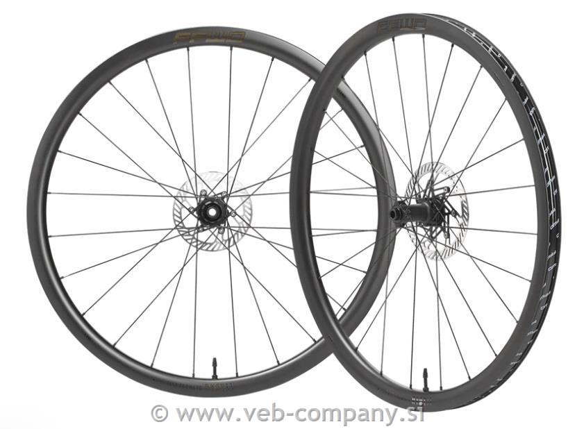 Obročniki FFWD RYOT33 TLR Disc Light