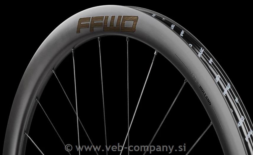 Obročniki FFWD RYOT44/55C TLR Disc Light